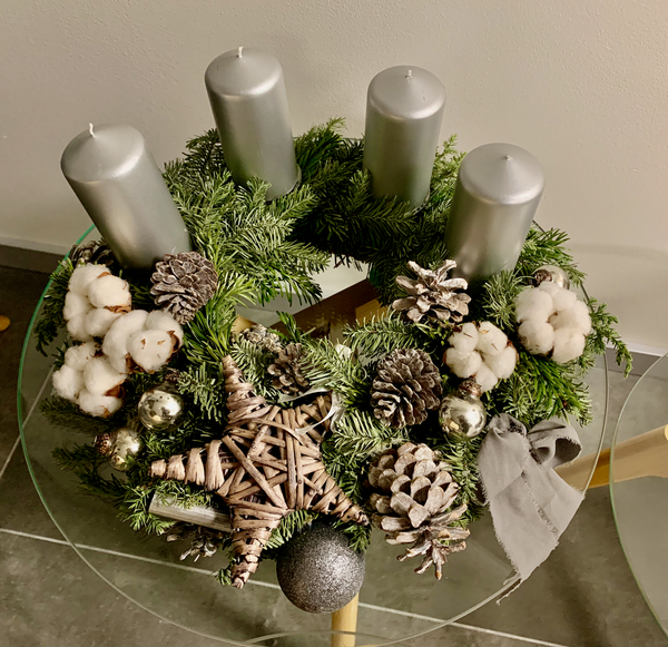 Adventes vainagu darbnīca